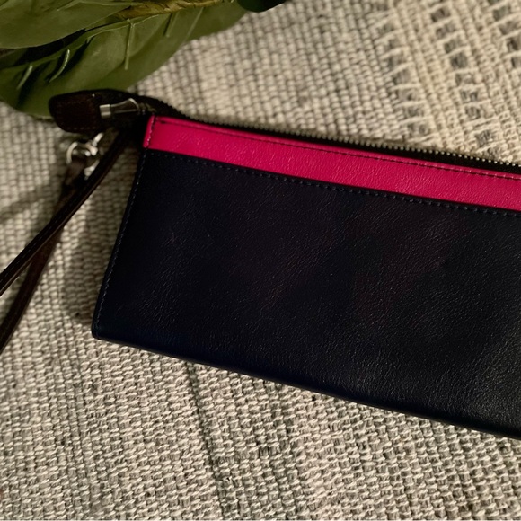 Navy/Pink Coach wallet/wristlet. - Picture 3 of 4
